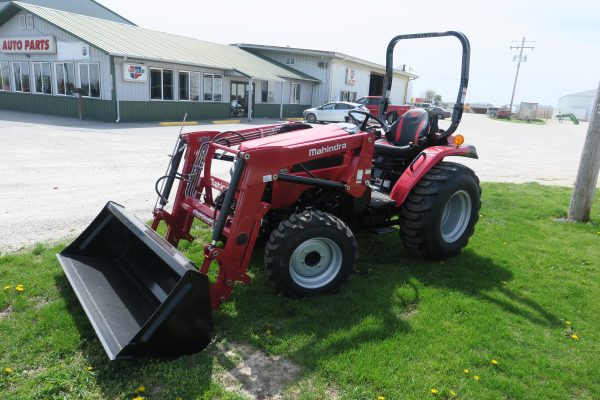 Mahindra 2638 HST w/Ind Tires LDR (SOLD!)