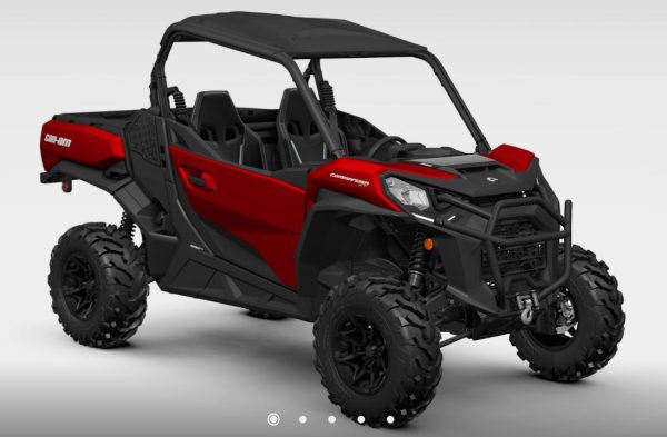 2024 Commander XT 700