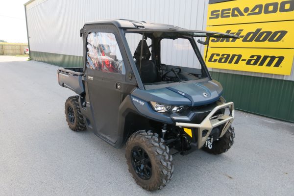 Used 2023 Defender XT HD9